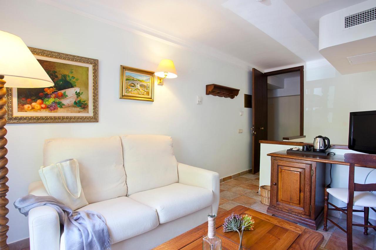 Hotel Cala Sant Vicenc - Adults Only Cala San Vicente  Bagian luar foto